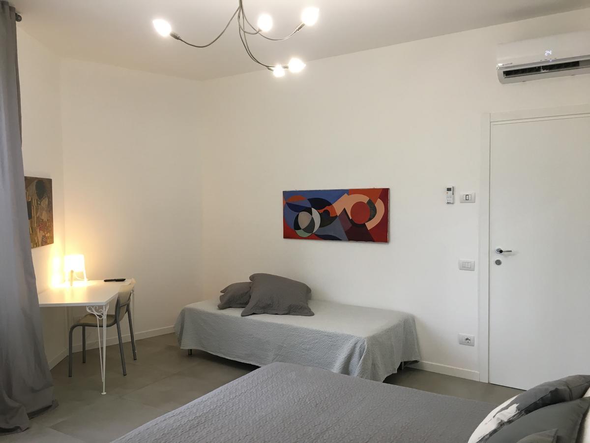 Room Center Station 2 Bergamo Exterior photo
